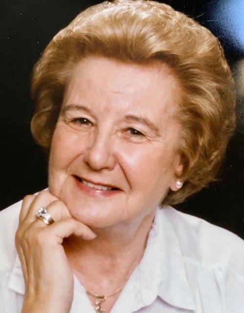 Obituario de Constance Doreen Smith