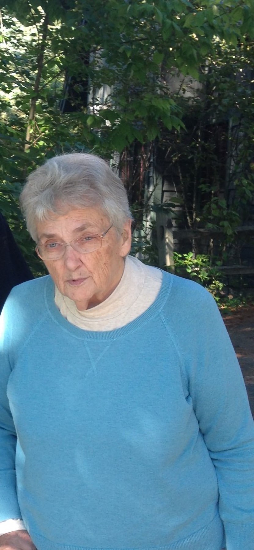 Obituary of Gladys Labrie