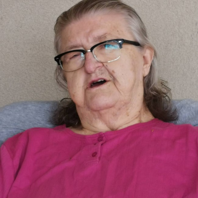 Obituario de Carmelita "Carmen" Barbara Farthing