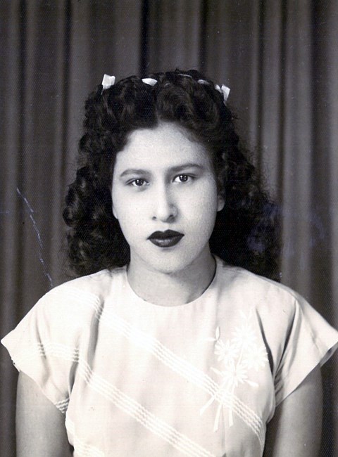 Obituary of Olga Vieyra Diaz