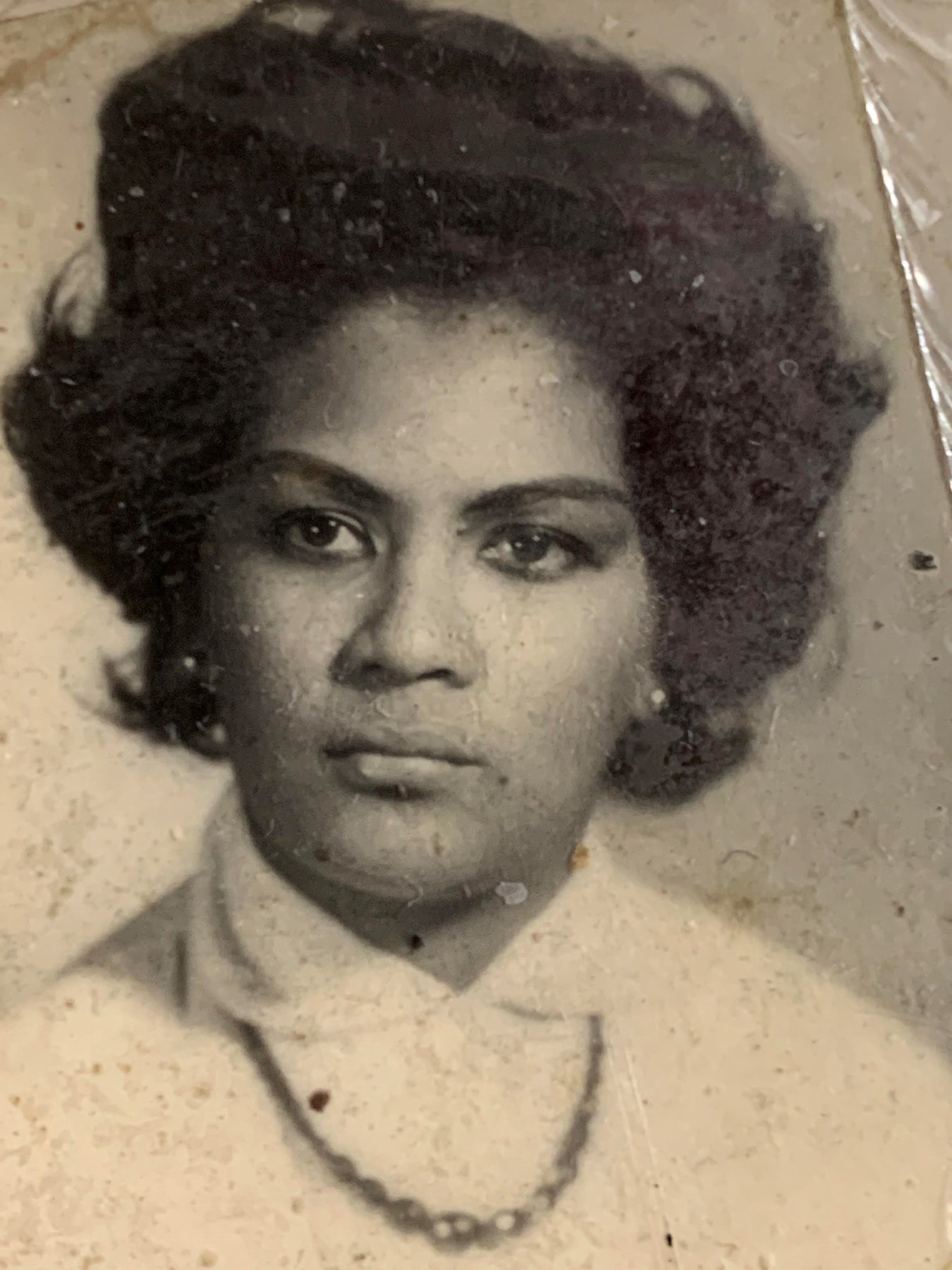 Obituary of Zenaida Fernandez