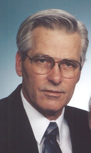Obituary of Mike W. Ogden