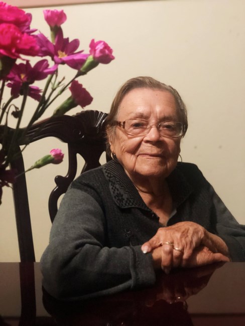 Obituary of Elvira Artola Espinoza