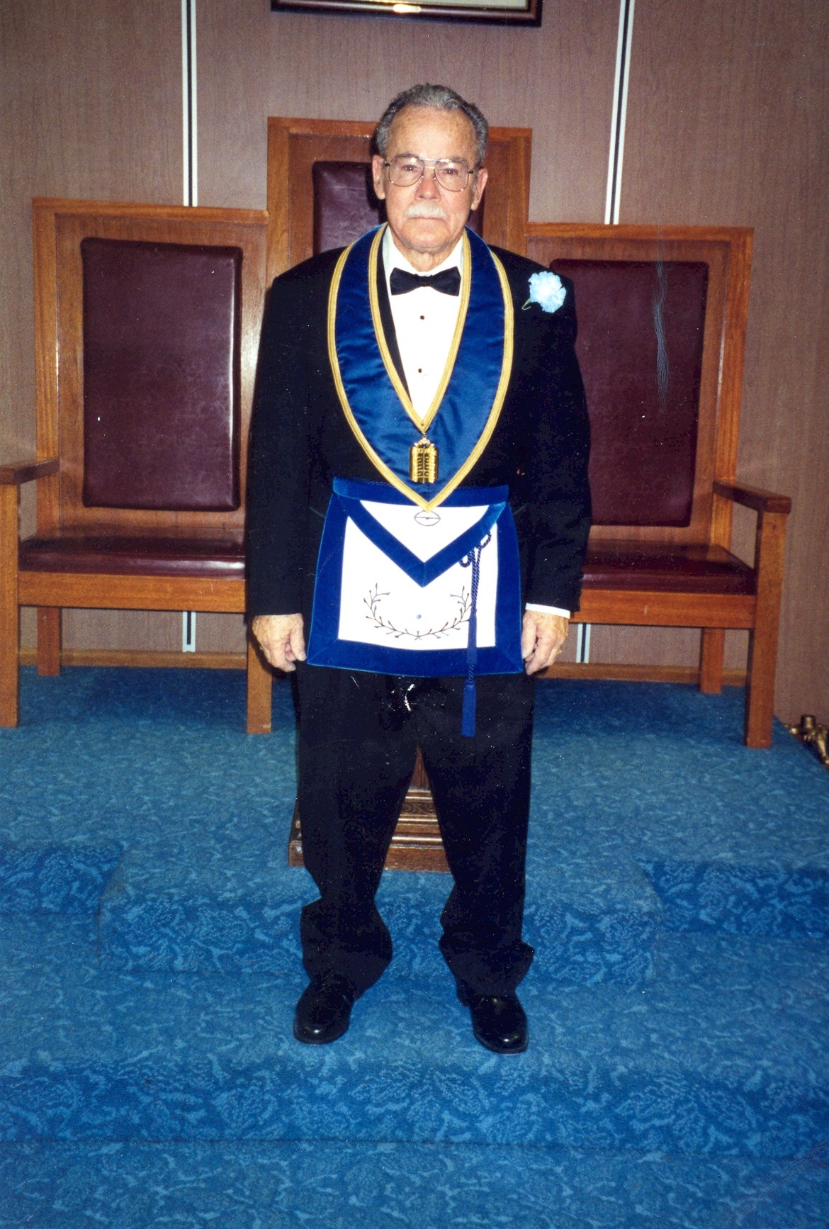 Obituary of Kenneth L. Winslow