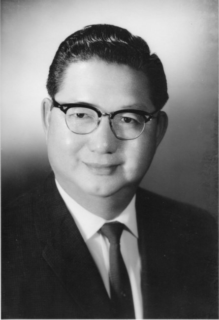 Obituario de Albert M. K. Lum
