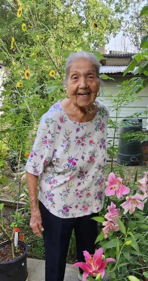 Obituary of Amada Flores Caceres