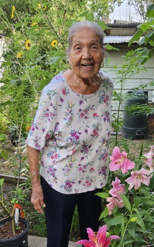 Obituary of Amada Flores Caceres