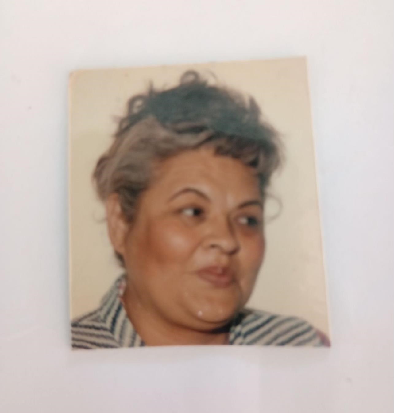 Obituario de Martha V. Leyva