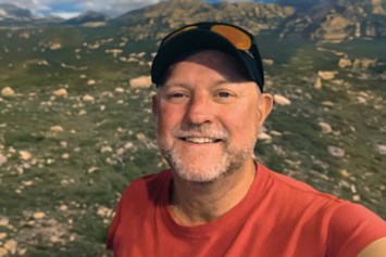 Obituary of James "Wade" Houg