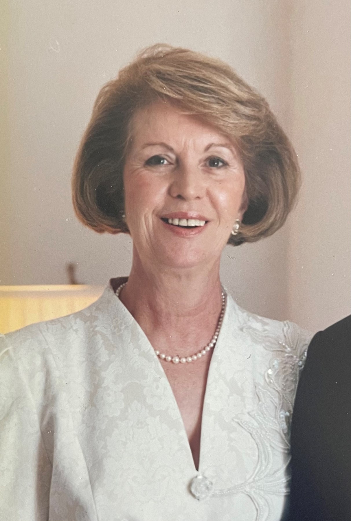 Obituary of Vina Conos