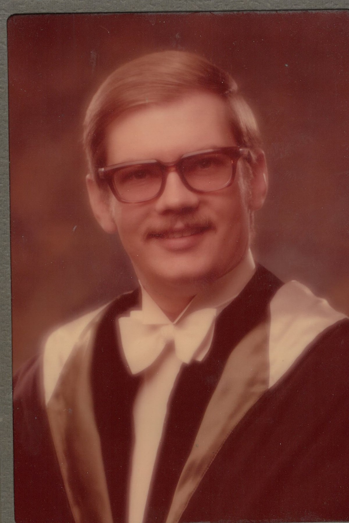 Obituario de David Paul Waalen