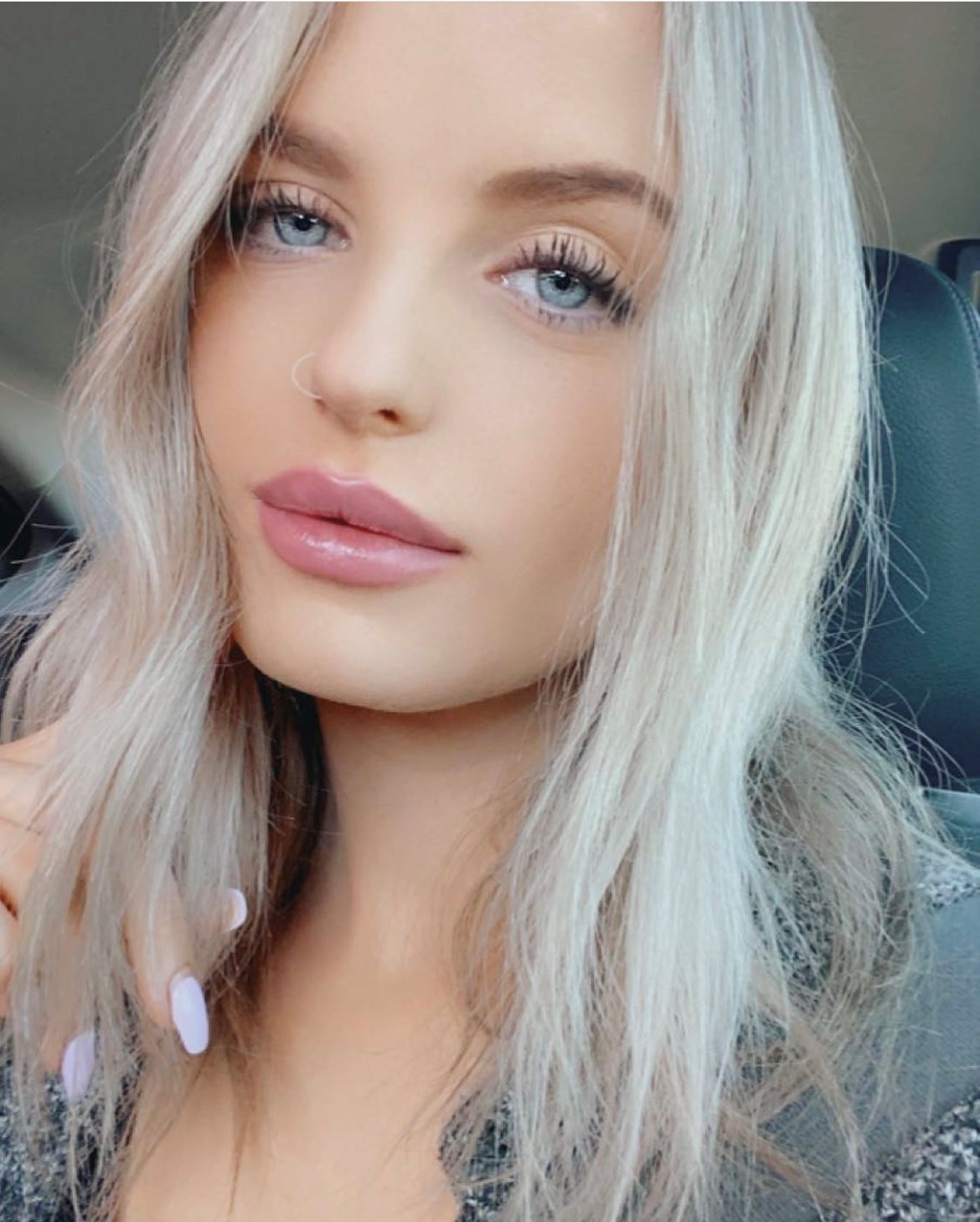 Lily Hayes’s Instagram, Twitter & Facebook on IDCrawl