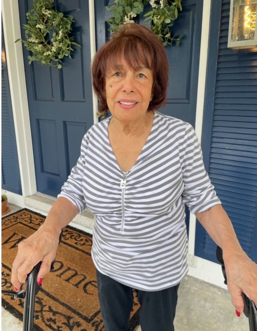 Obituary of Gloria E. Oliveras
