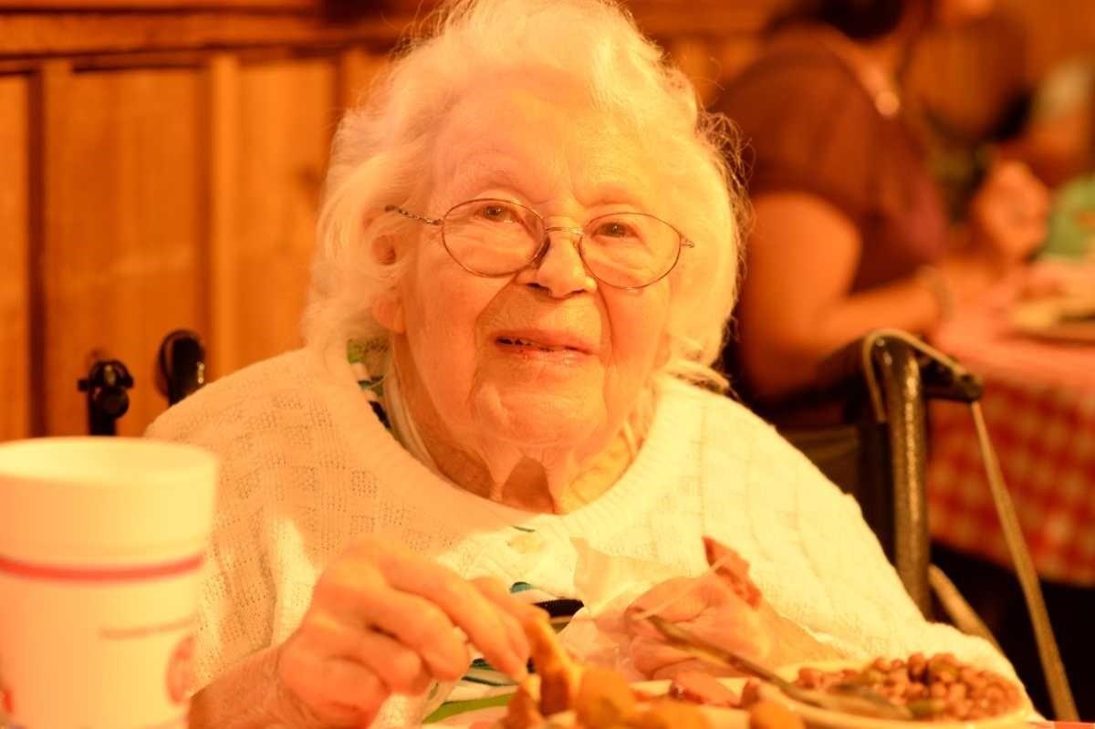 Obituary of Helen M. Brinkley