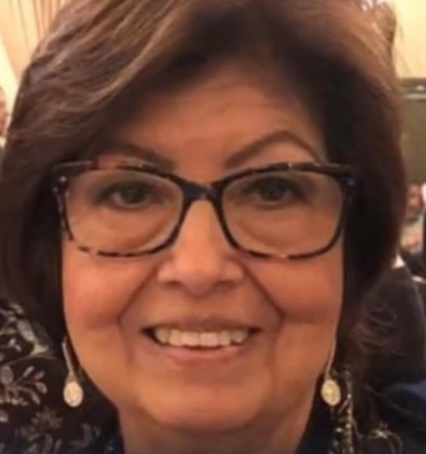 Obituary of Viviana Medellin