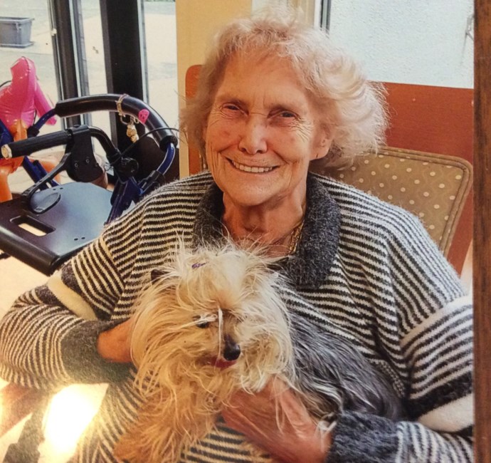 Avis de décès de Shirley Mae Wood