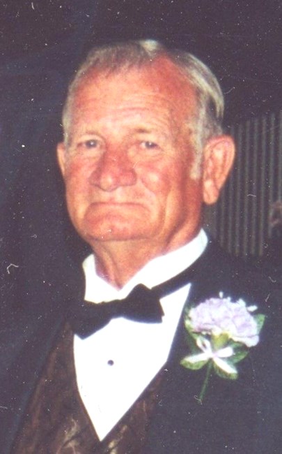 Obituario de James E. Marquis