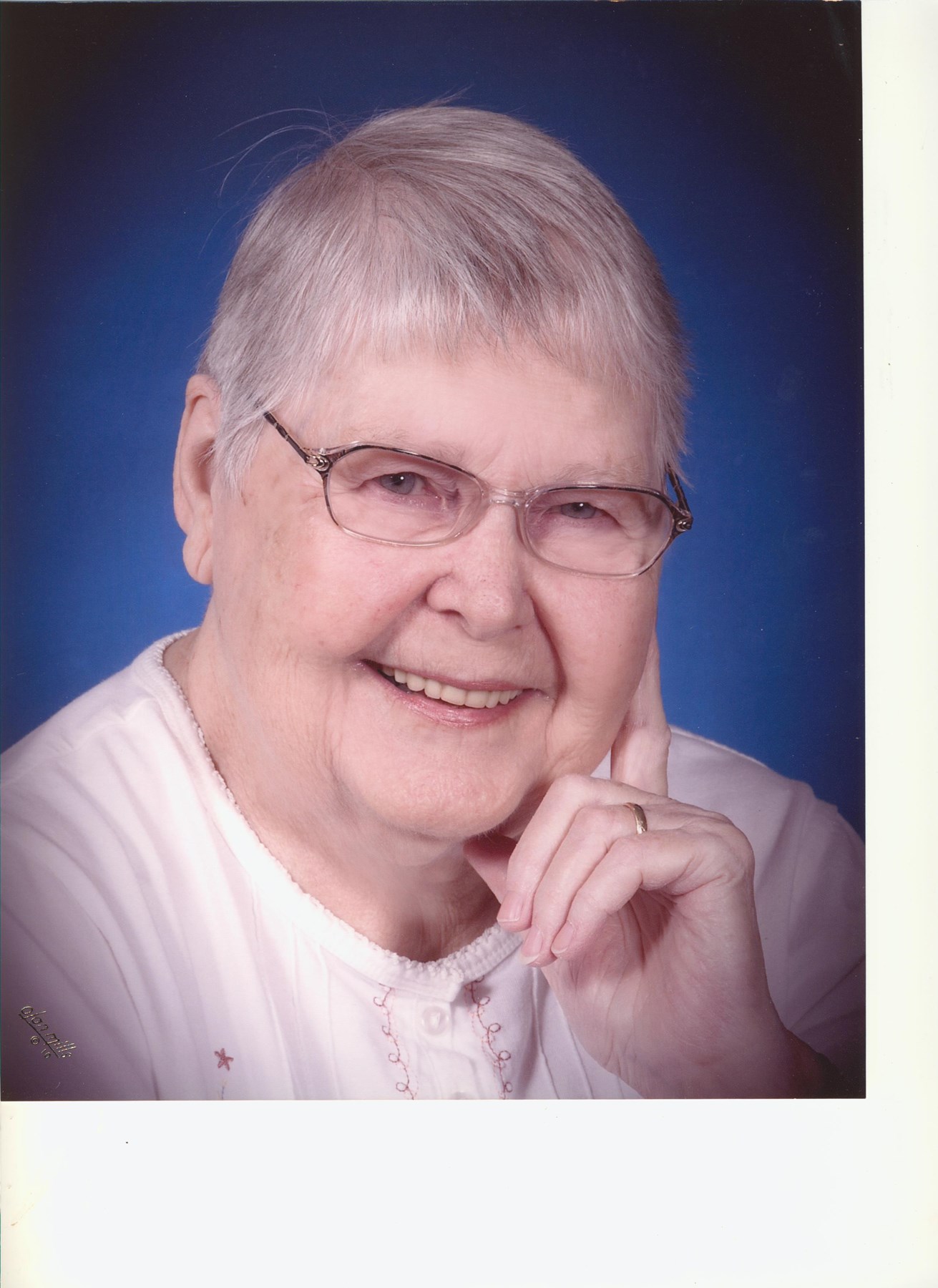 Obituary of Helen Winona Rogers