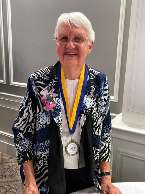 Obituary of Gloria R Stewart