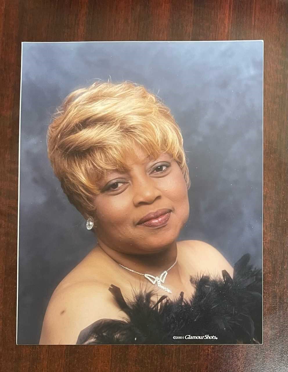 Obituary of Linda B. Glass