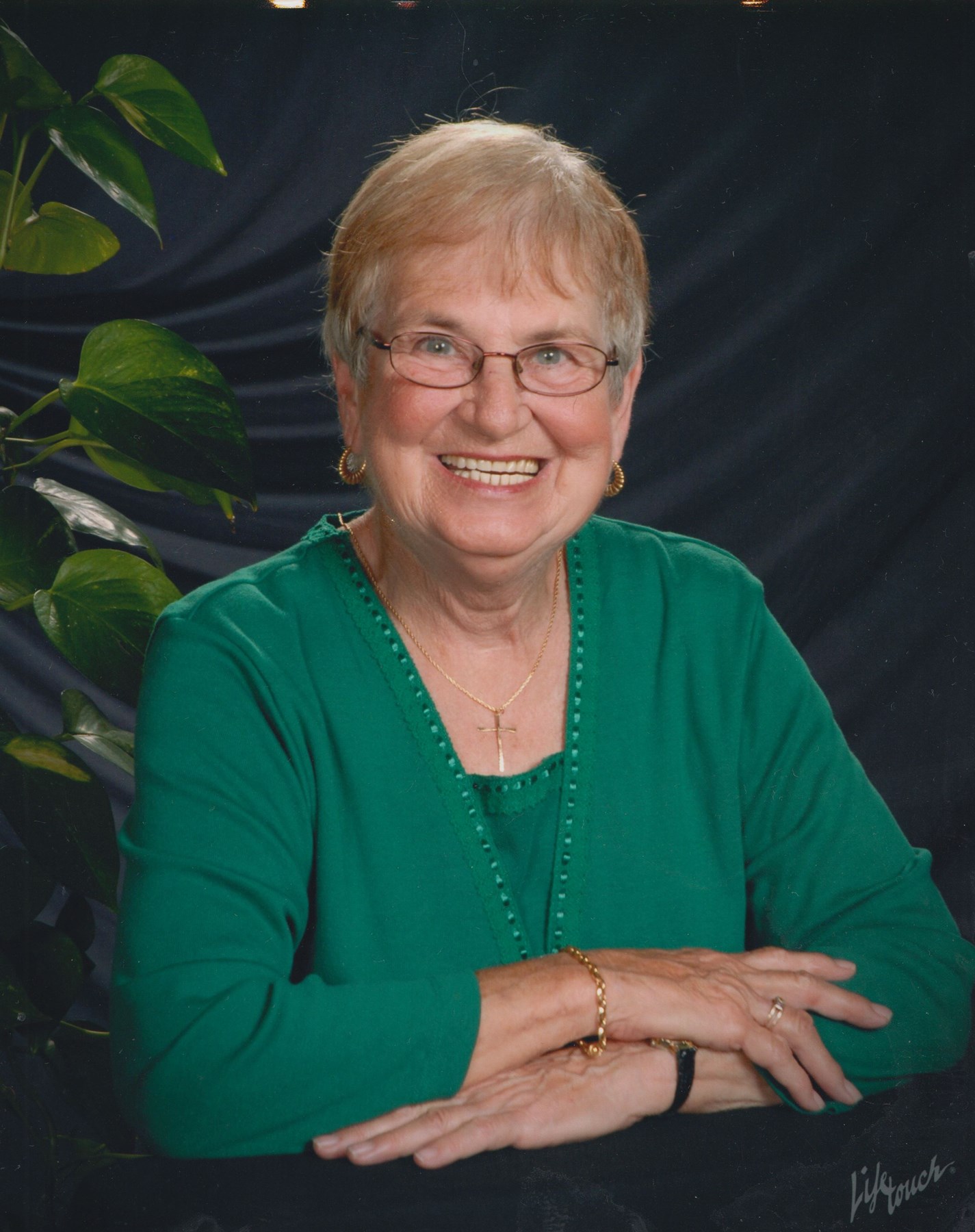 Obituary of Yvonne Alma De Simone