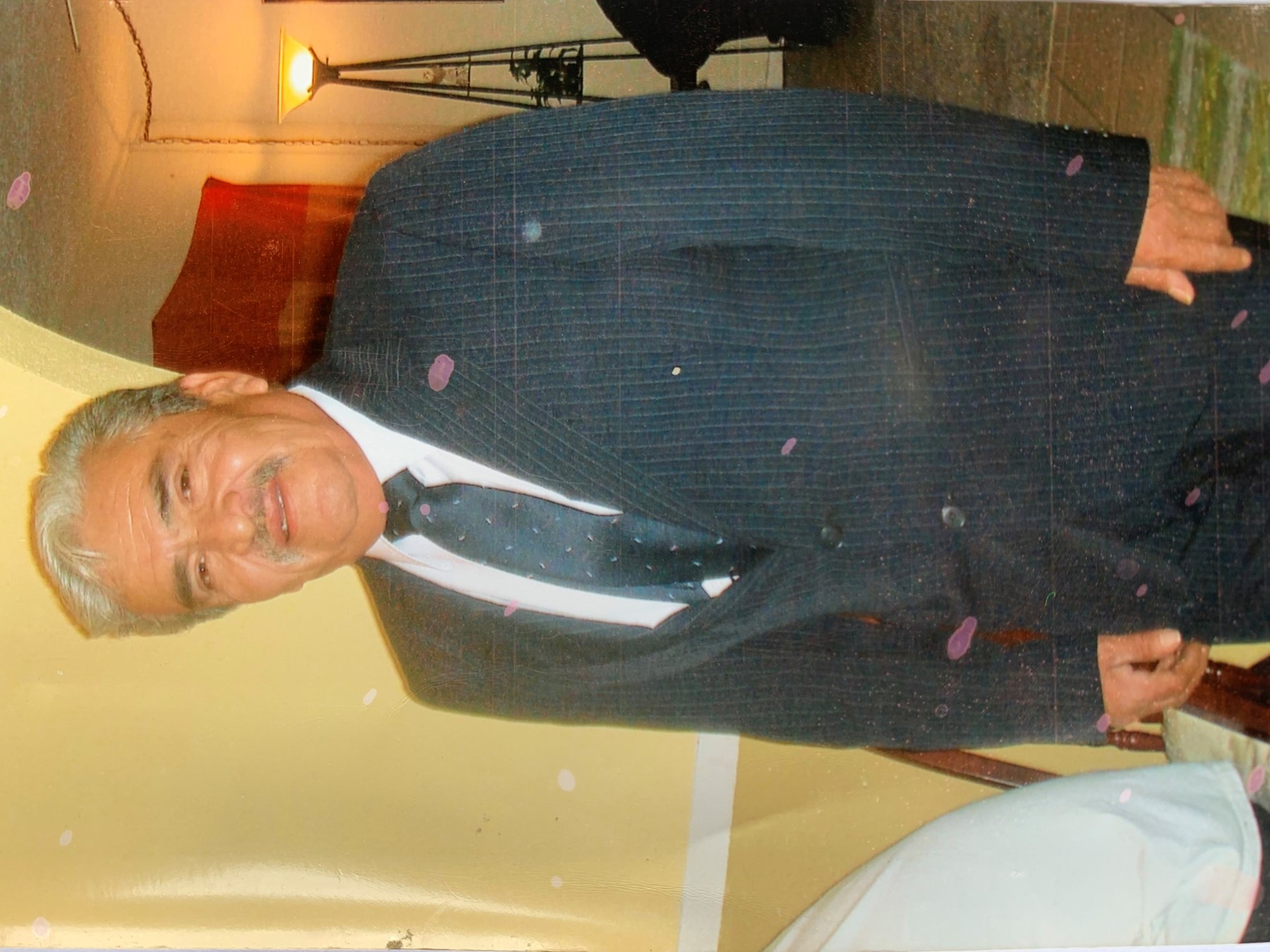 Obituary of Leonel Castillo Manzanares