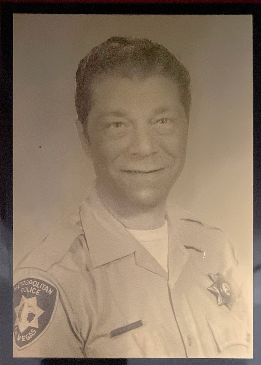 Obituario de Keith Edward Storey