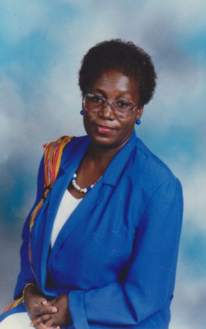 Obituary of Daphne Theresa Reid
