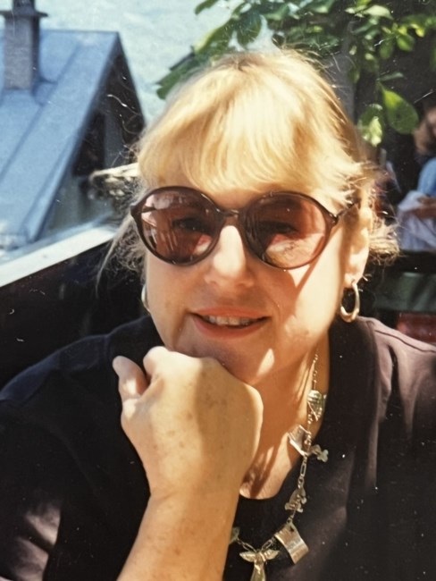 Obituary of Julianne Stanton