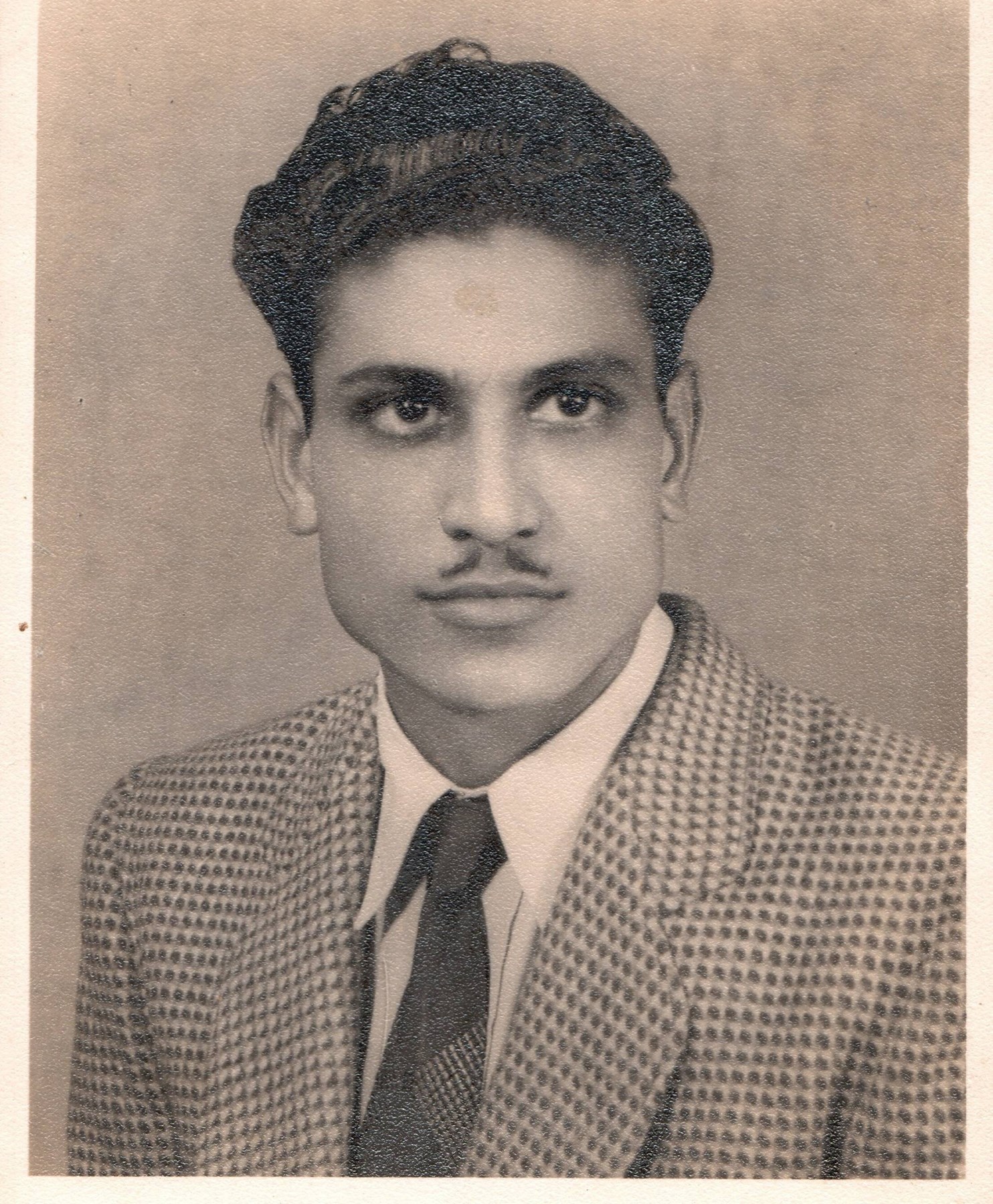 Obituary of Virendra Prakash Sharma