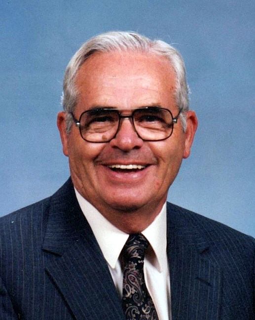 Obituario de George D. Davis