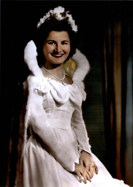 Obituary of Vivian Dolores Dalena