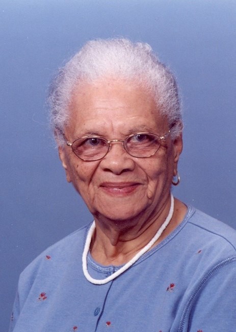 Obituary of Iris May Glanville