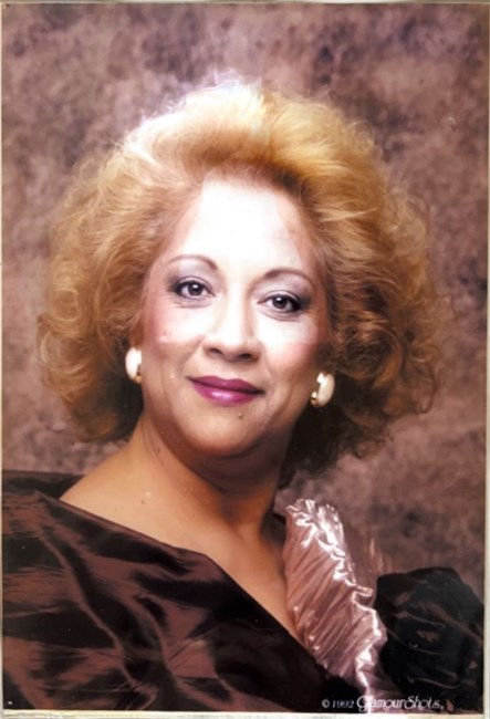 Obituary of Consuelo Mendoza