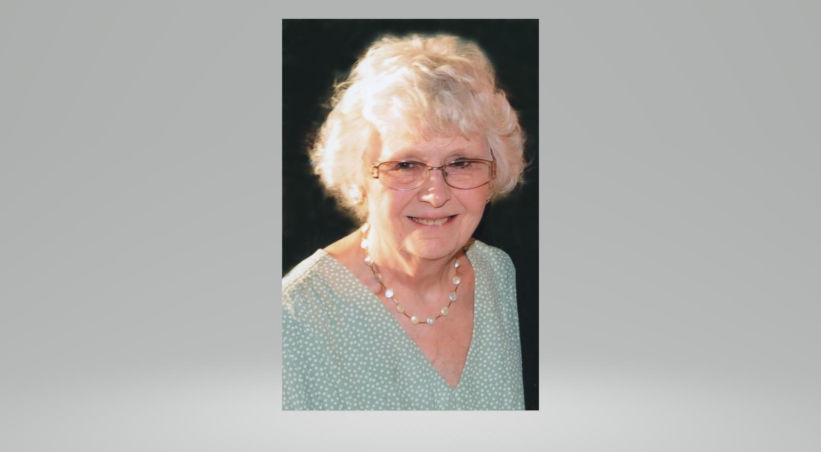 Obituary of Carole V. Dewey