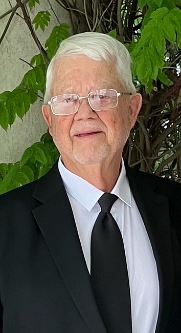 Obituary of Harry E. Riggins