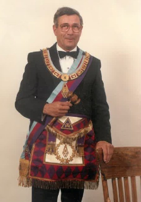 Avis de décès de Lorne Allan Kingston