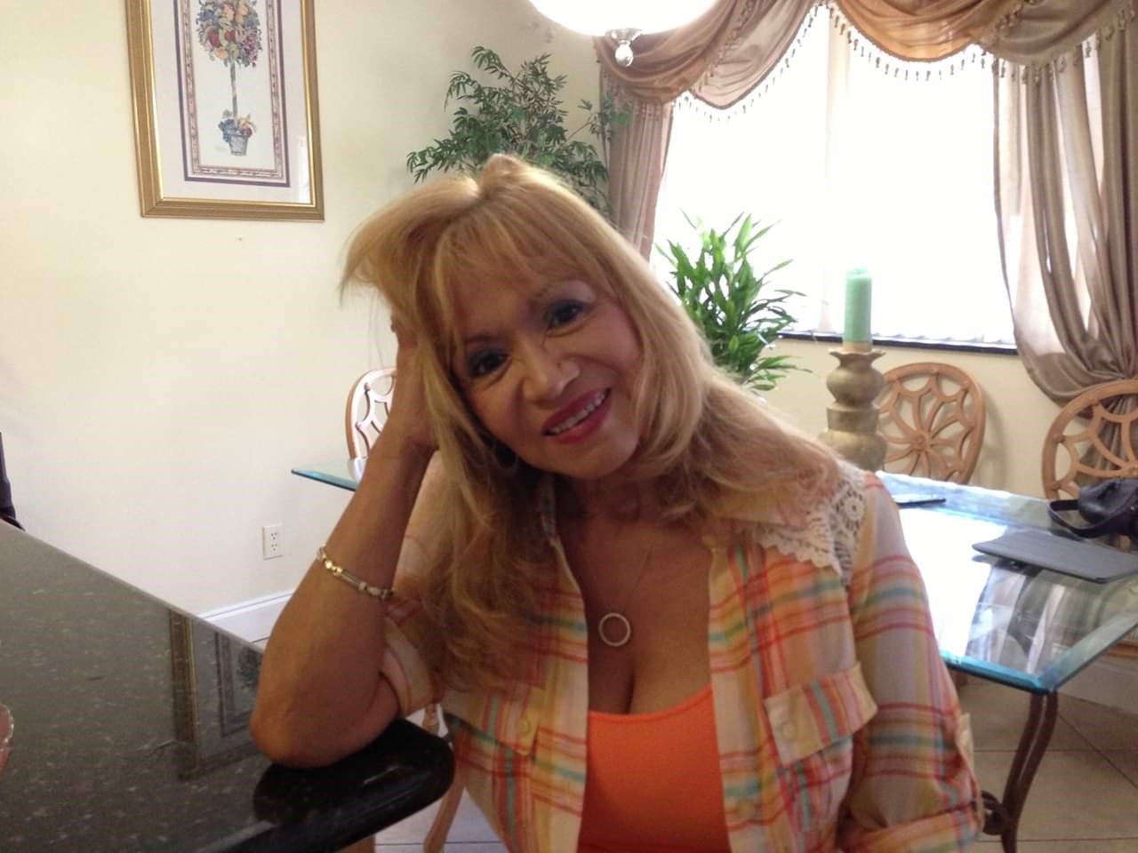 Obituary of Reina Regina Lupe