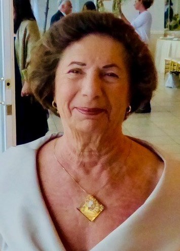 Obituary of Shirley Fields