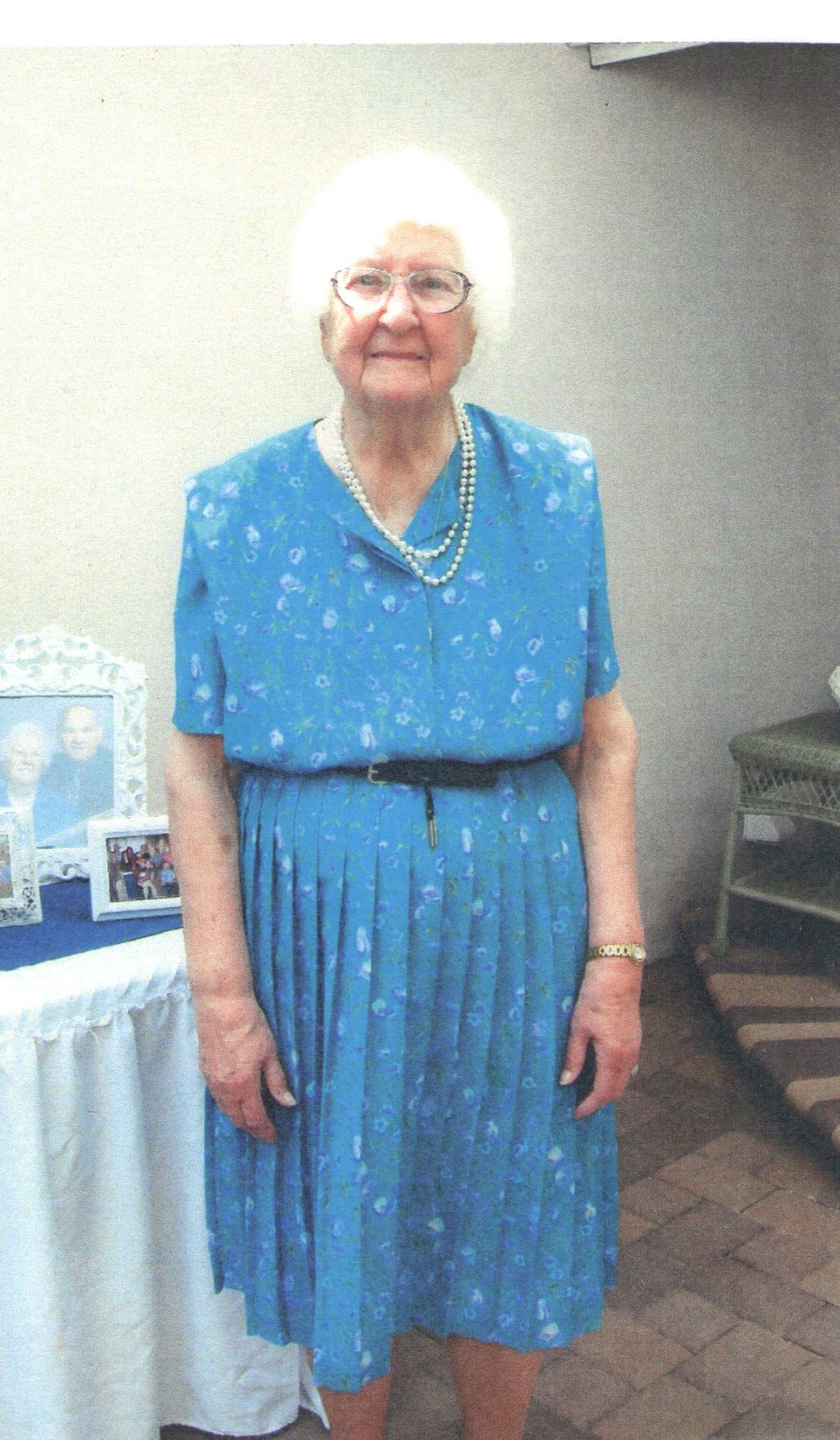 Obituary of Juanita McFarland Wick