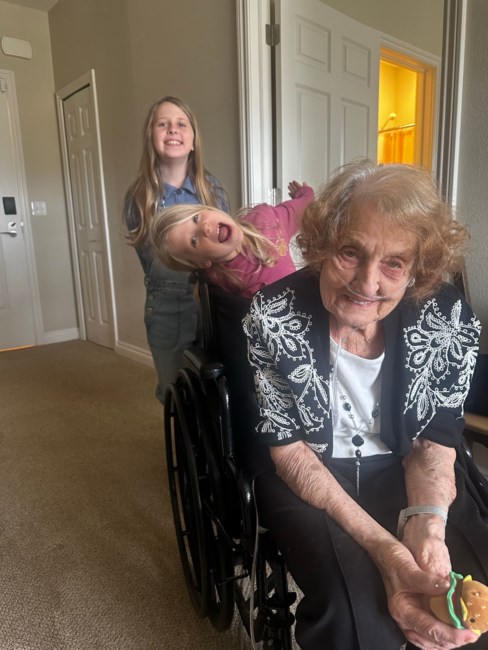 Obituary of Dolores Streicher