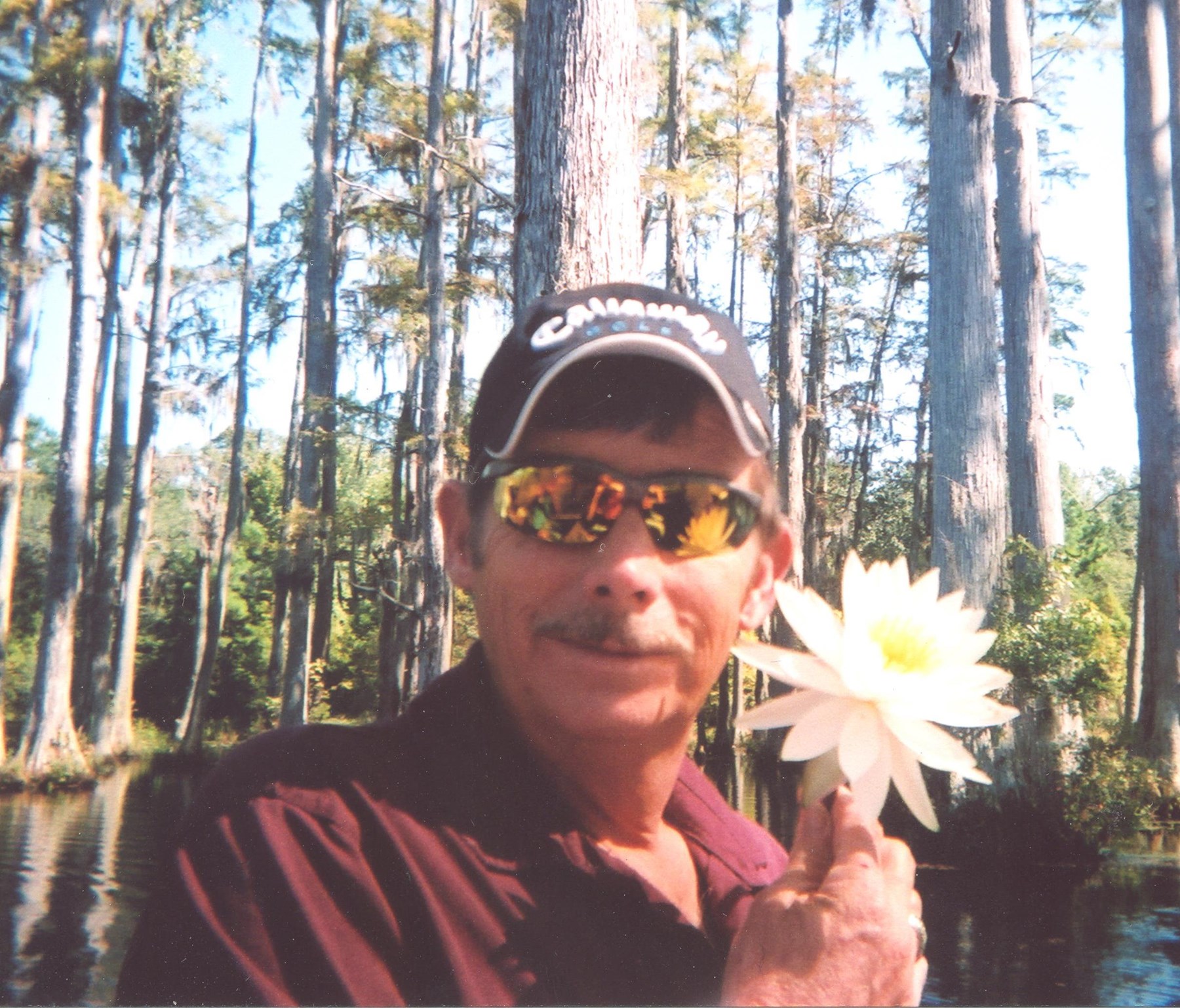 Avis de décès de Vernon Edward Hensley