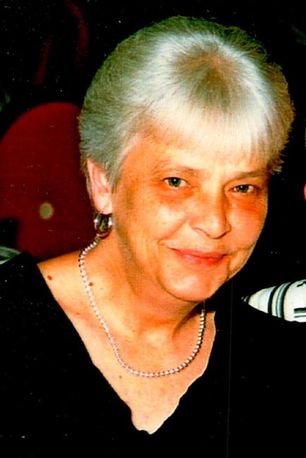 Obituary of Patricia "Pat" Sanders