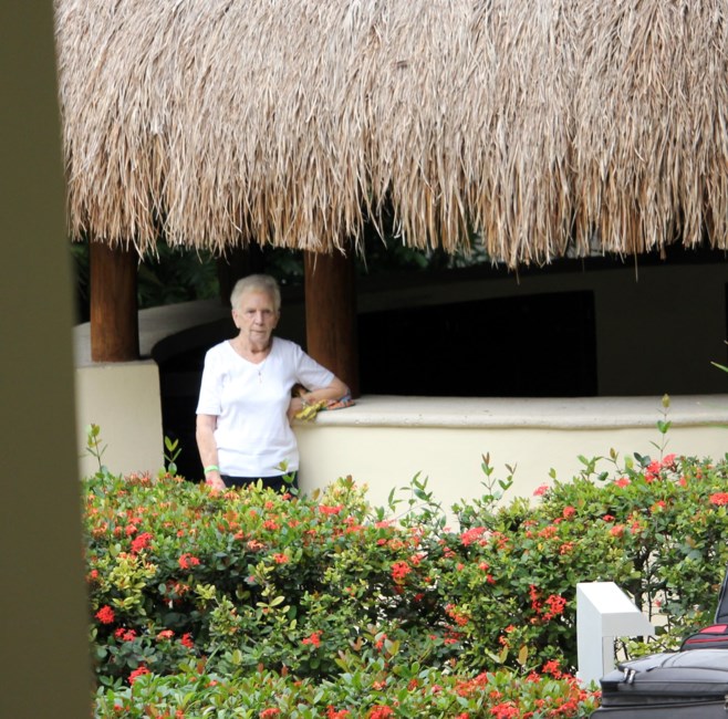 Obituary of Mary Helene Murdoch