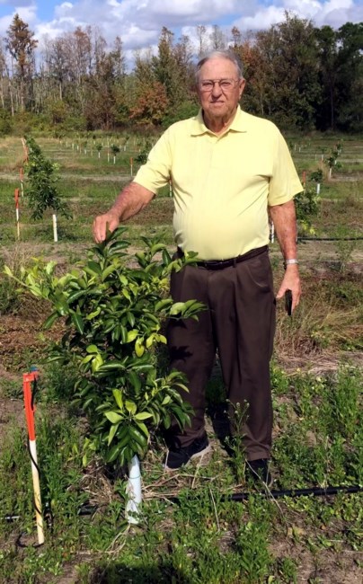 Avis de décès de William "Blossom" Clifford Davis
