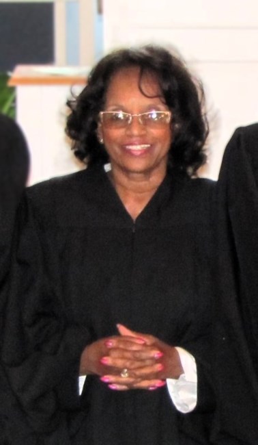 Obituario de Charlotte B Watson