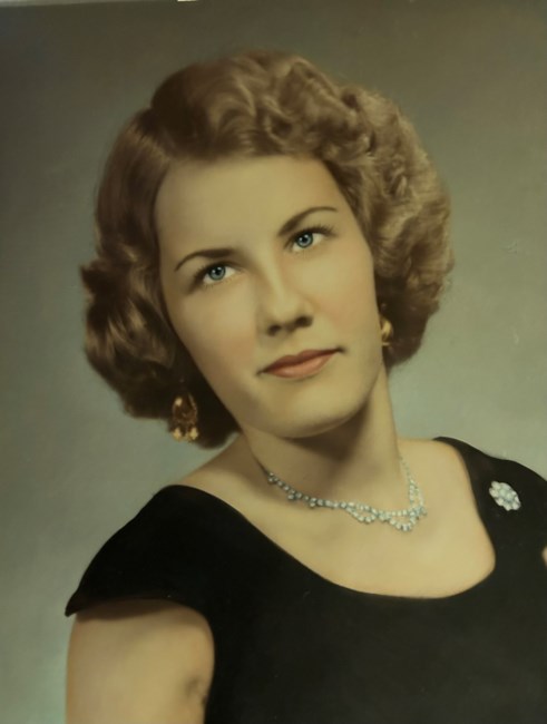 Obituary of Frances Nadine von Quintus