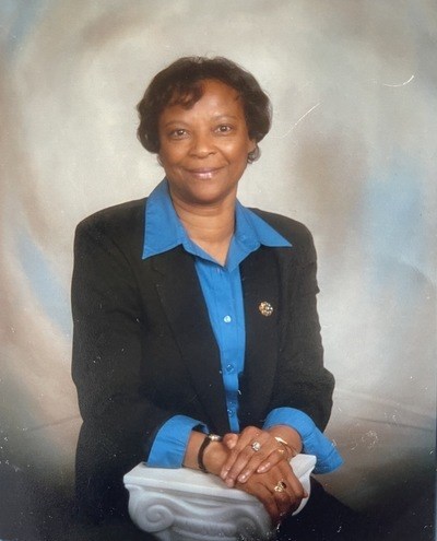 Obituary of Gloria D'Oyley Mills