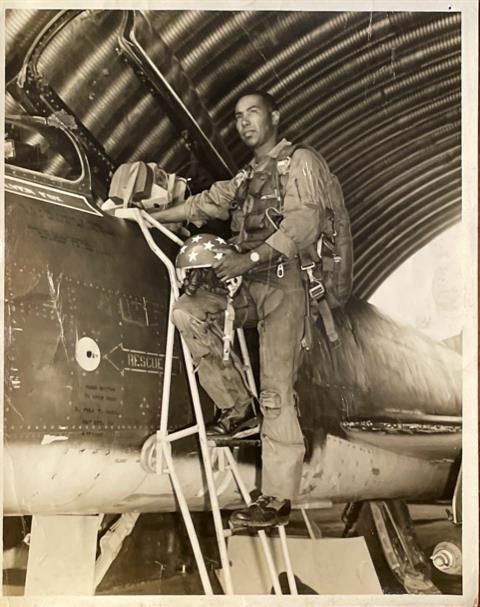 Obituario de Lt. Col. Robert "Bob" T. Dickerson, Jr.