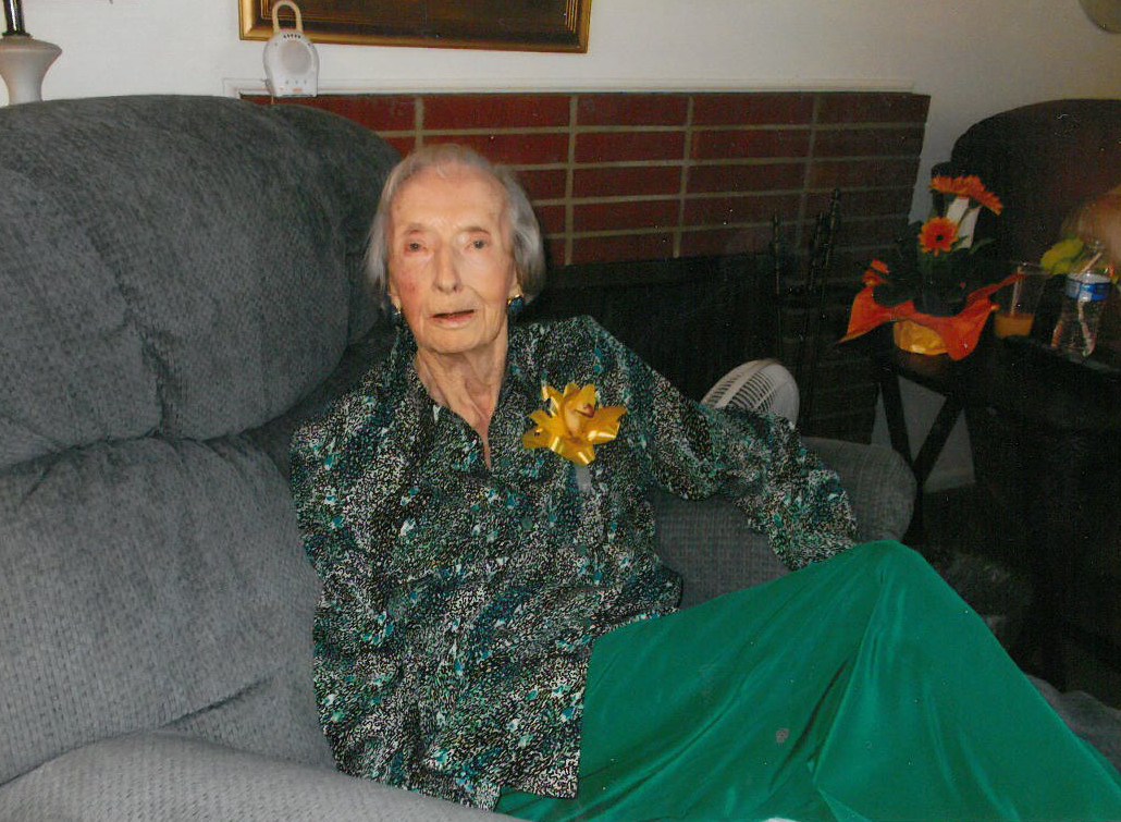 Obituary of Nell Davis